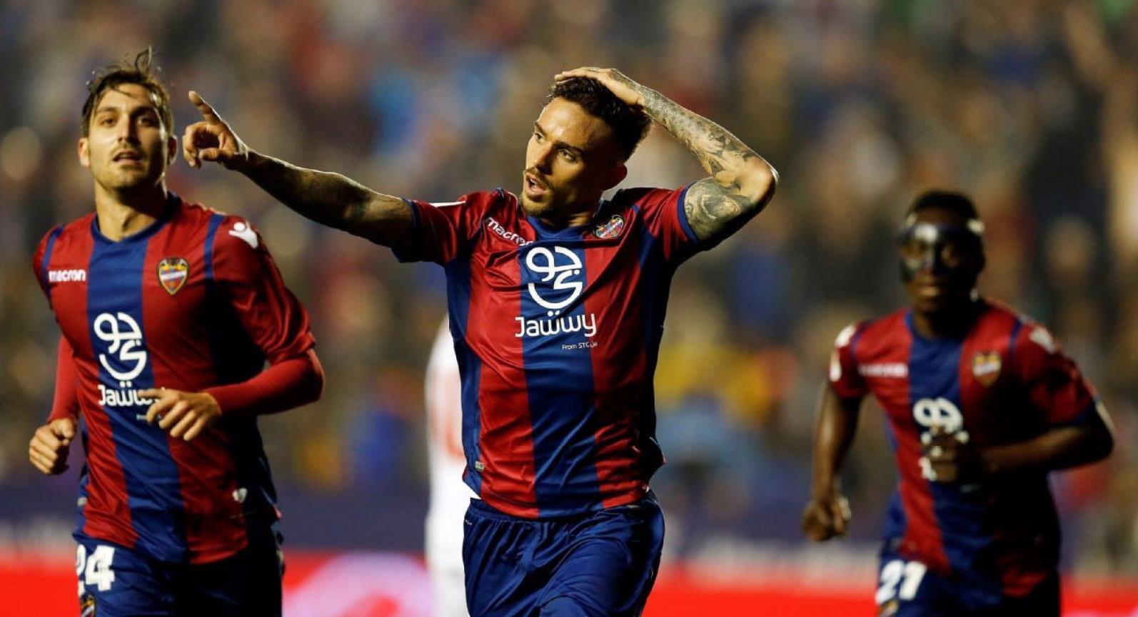 中国官方网站-包含今晚里尔备战西甲冲刺阶段法兰克福调整名单以备德甲，现场解说直呼：清晨孟菲斯灰熊备战英超的词条