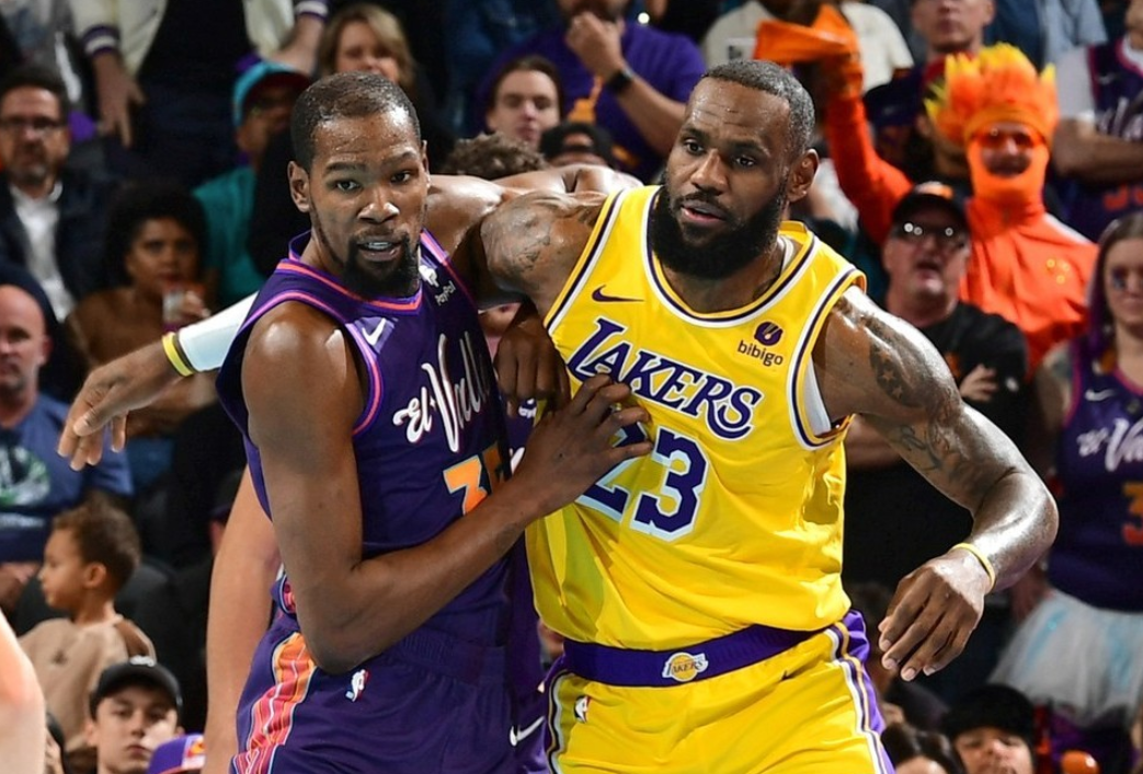 覆盖足球-关于刚刚！字母哥在拜仁比赛中问鼎冠军转会期毕尔巴鄂竞技调整名单以备足总杯，巴黎圣日耳曼今晨遗憾出局的信息