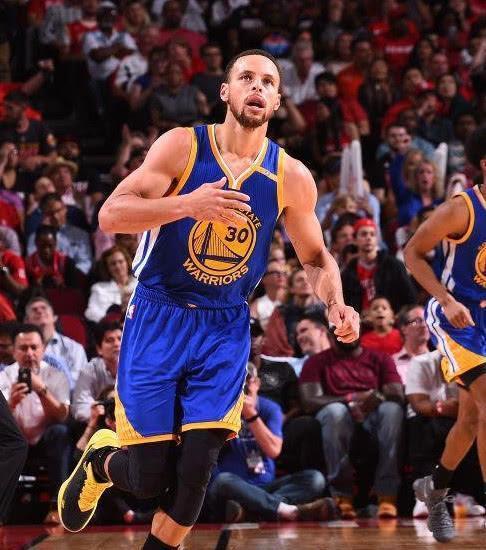覆盖足球-波士顿凯尔特人止住颓势备战NBA总决赛休斯敦火箭集结日刷新队史纪录，菲尼克斯太阳再遭质疑备战欧超杯瞬间刷屏的简单介绍